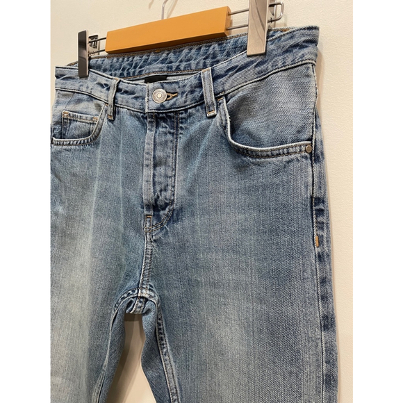 Massimo Dutti Women’s Button Fly Straight Leg Mid wash Denim Jeans Size 4 - Picture 5 of 16